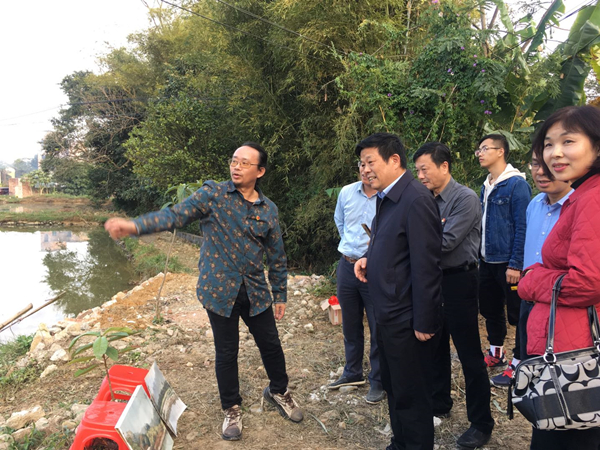 射龙门扑克牌